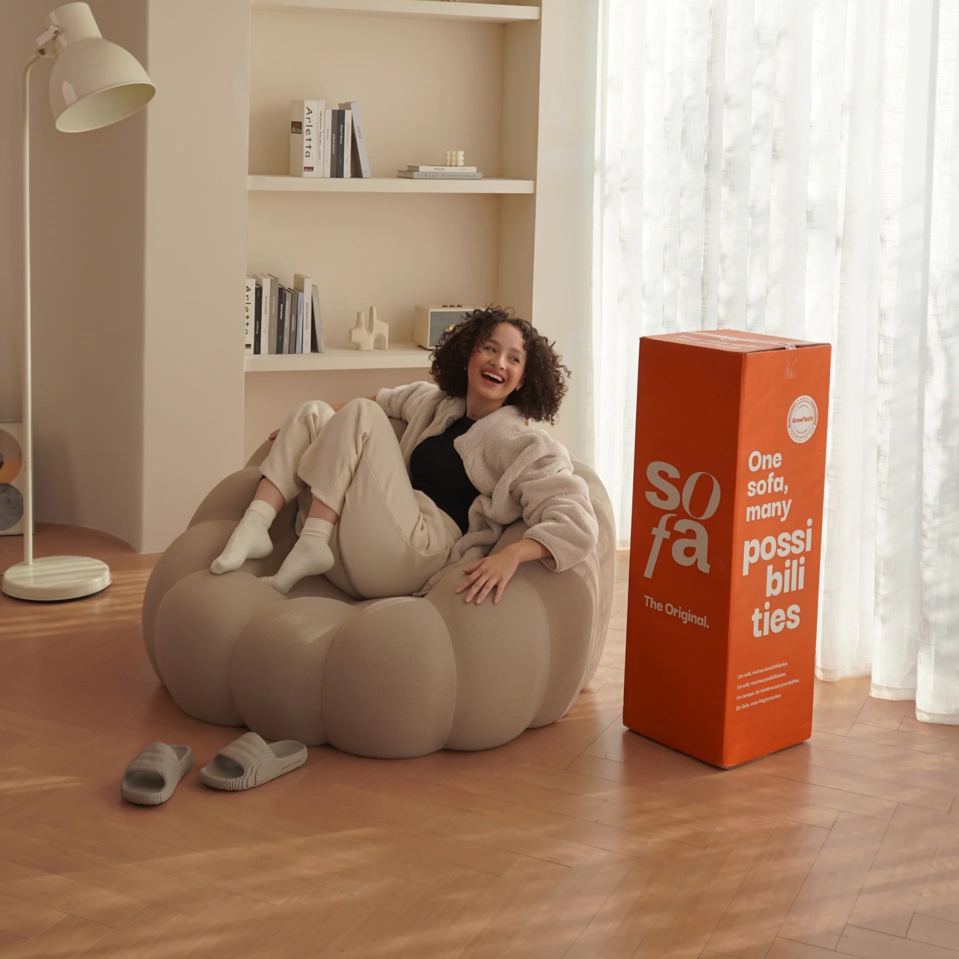 Cosmo 1-seater sofa in a box, in Boucle Linen.