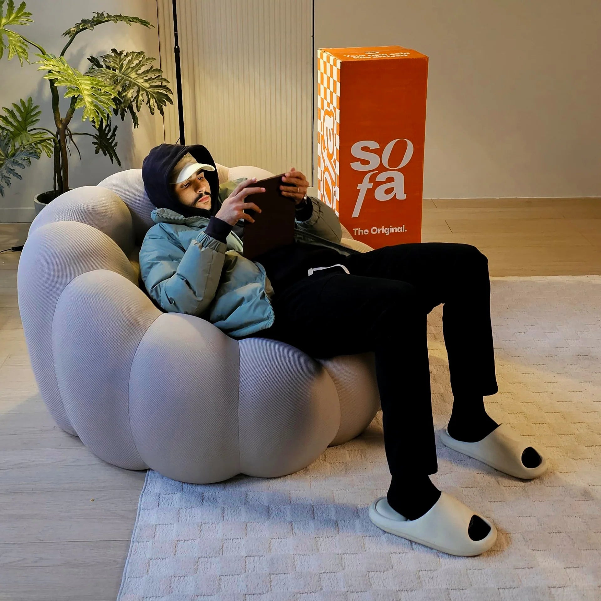 Cosmo 1-seater sofa in a box, in Boucle - Orange